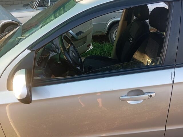 Серый Шевроле Авео, объемом двигателя 1.6 л и пробегом 206 тыс. км за 3200 $, фото 11 на Automoto.ua