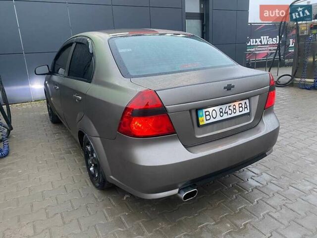 Серый Шевроле Авео, объемом двигателя 1.5 л и пробегом 396 тыс. км за 2650 $, фото 11 на Automoto.ua