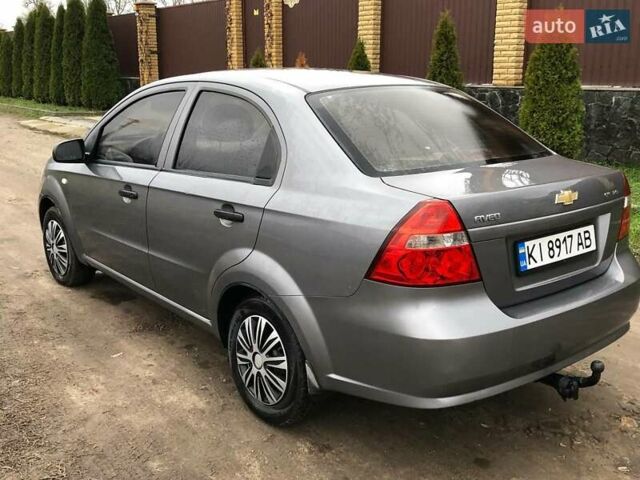 Серый Шевроле Авео, объемом двигателя 1.5 л и пробегом 350 тыс. км за 3199 $, фото 3 на Automoto.ua