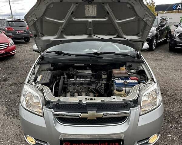 Сірий Шевроле Авео, об'ємом двигуна 1.5 л та пробігом 59 тис. км за 4300 $, фото 35 на Automoto.ua