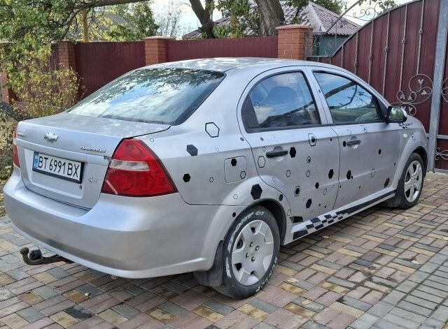 Сірий Шевроле Авео, об'ємом двигуна 1.5 л та пробігом 398 тис. км за 2850 $, фото 2 на Automoto.ua