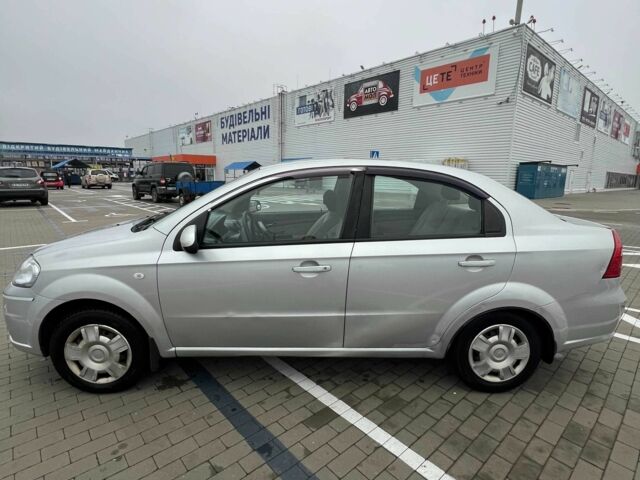 Сірий Шевроле Авео, об'ємом двигуна 1.6 л та пробігом 353 тис. км за 4000 $, фото 3 на Automoto.ua