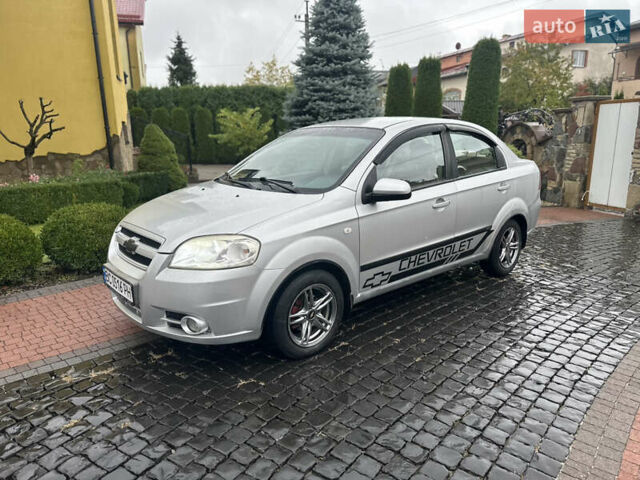 Серый Шевроле Авео, объемом двигателя 1.6 л и пробегом 214 тыс. км за 2650 $, фото 6 на Automoto.ua