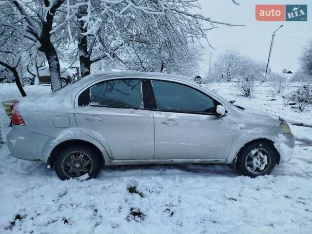 Сірий Шевроле Авео, об'ємом двигуна 1.6 л та пробігом 650 тис. км за 2200 $, фото 2 на Automoto.ua