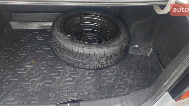 Серый Шевроле Авео, объемом двигателя 1.5 л и пробегом 214 тыс. км за 5200 $, фото 10 на Automoto.ua