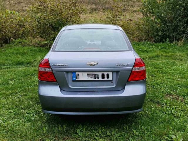 Сірий Шевроле Авео, об'ємом двигуна 1.5 л та пробігом 150 тис. км за 3200 $, фото 3 на Automoto.ua