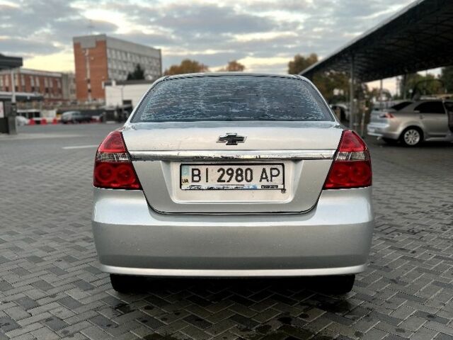 Серый Шевроле Авео, объемом двигателя 1.6 л и пробегом 272 тыс. км за 3650 $, фото 5 на Automoto.ua