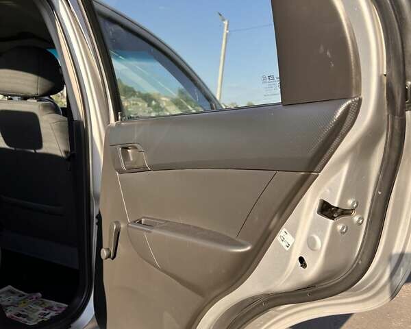Сірий Шевроле Авео, об'ємом двигуна 1.5 л та пробігом 175 тис. км за 6000 $, фото 2 на Automoto.ua