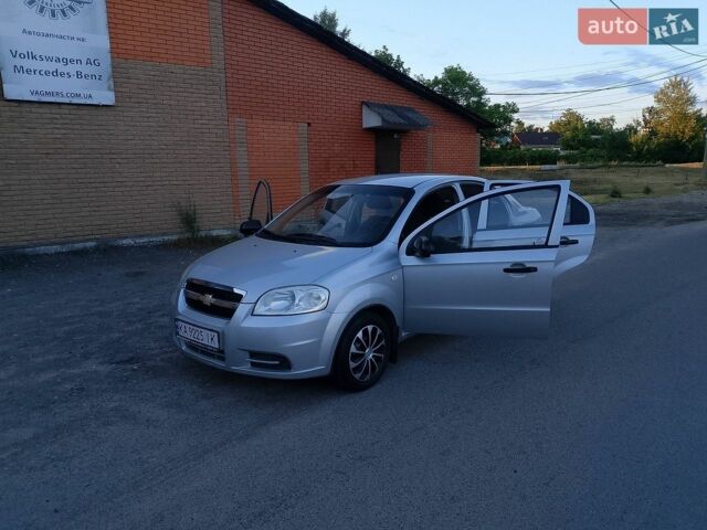 Серый Шевроле Авео, объемом двигателя 1.5 л и пробегом 398 тыс. км за 2999 $, фото 10 на Automoto.ua