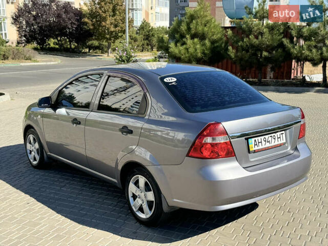 Сірий Шевроле Авео, об'ємом двигуна 1.5 л та пробігом 165 тис. км за 4800 $, фото 3 на Automoto.ua