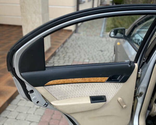 Серый Шевроле Авео, объемом двигателя 1.6 л и пробегом 194 тыс. км за 2299 $, фото 45 на Automoto.ua