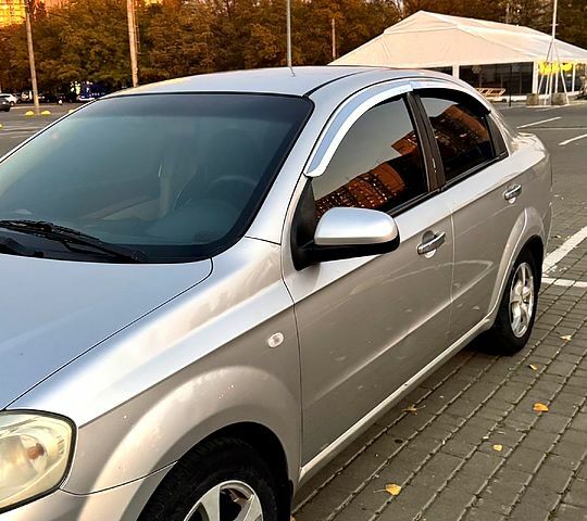 Сірий Шевроле Авео, об'ємом двигуна 1.5 л та пробігом 213 тис. км за 3500 $, фото 10 на Automoto.ua
