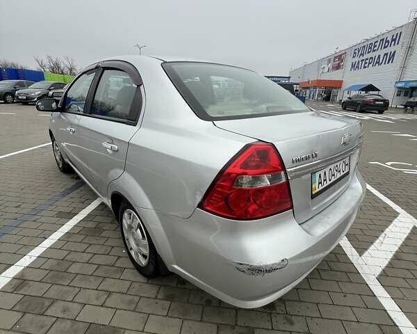 Сірий Шевроле Авео, об'ємом двигуна 1.6 л та пробігом 353 тис. км за 4000 $, фото 8 на Automoto.ua