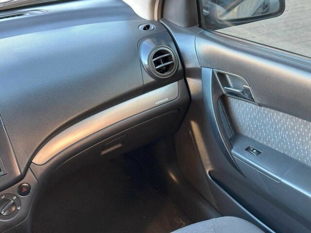 Серый Шевроле Авео, объемом двигателя 1.5 л и пробегом 137 тыс. км за 4390 $, фото 19 на Automoto.ua