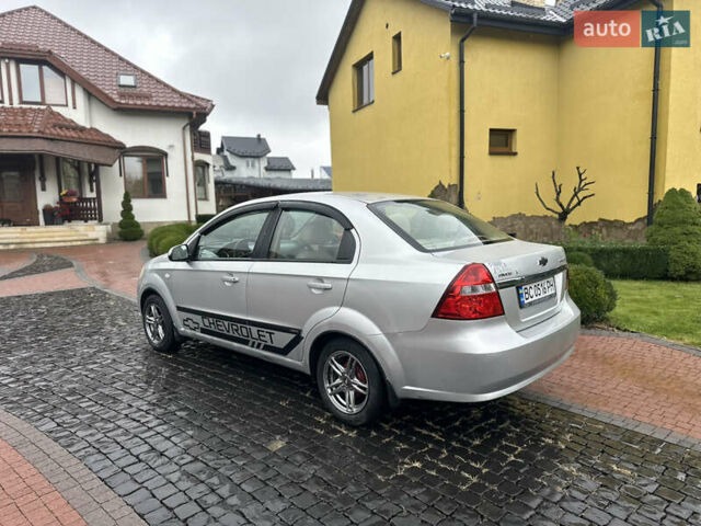 Серый Шевроле Авео, объемом двигателя 1.6 л и пробегом 214 тыс. км за 2650 $, фото 4 на Automoto.ua