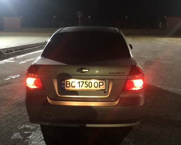 Сірий Шевроле Авео, об'ємом двигуна 1.5 л та пробігом 200 тис. км за 3500 $, фото 1 на Automoto.ua