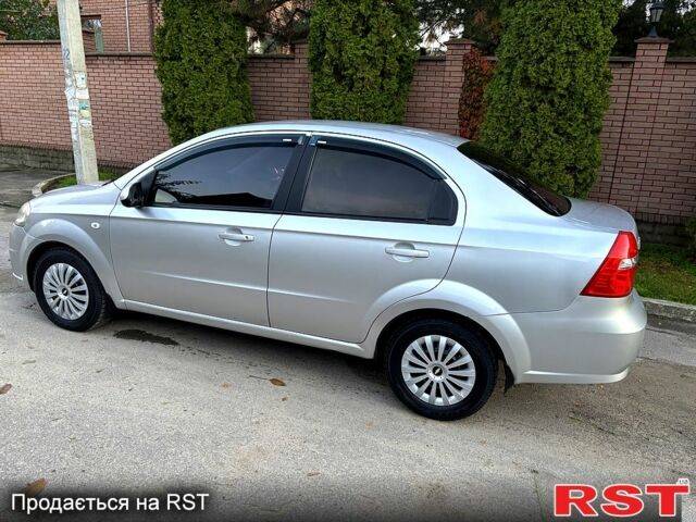 Сірий Шевроле Авео, об'ємом двигуна 1.6 л та пробігом 148 тис. км за 4550 $, фото 2 на Automoto.ua