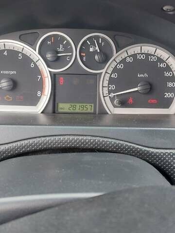 Серый Шевроле Авео, объемом двигателя 1.6 л и пробегом 282 тыс. км за 3500 $, фото 1 на Automoto.ua