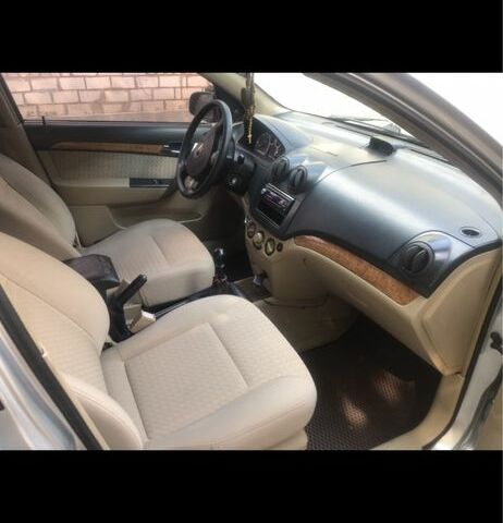 Серый Шевроле Авео, объемом двигателя 1.6 л и пробегом 228 тыс. км за 3500 $, фото 7 на Automoto.ua