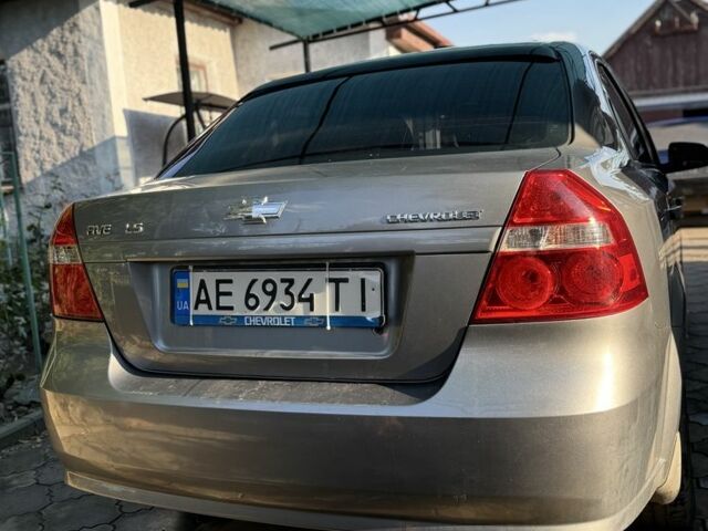 Серый Шевроле Авео, объемом двигателя 1.5 л и пробегом 280 тыс. км за 3400 $, фото 6 на Automoto.ua