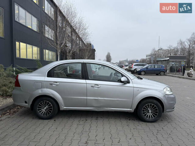 Серый Шевроле Авео, объемом двигателя 1.6 л и пробегом 177 тыс. км за 3350 $, фото 7 на Automoto.ua
