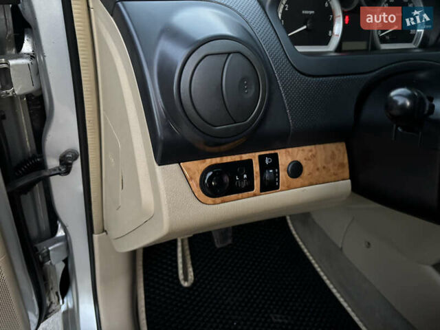 Сірий Шевроле Авео, об'ємом двигуна 1.6 л та пробігом 148 тис. км за 4550 $, фото 28 на Automoto.ua