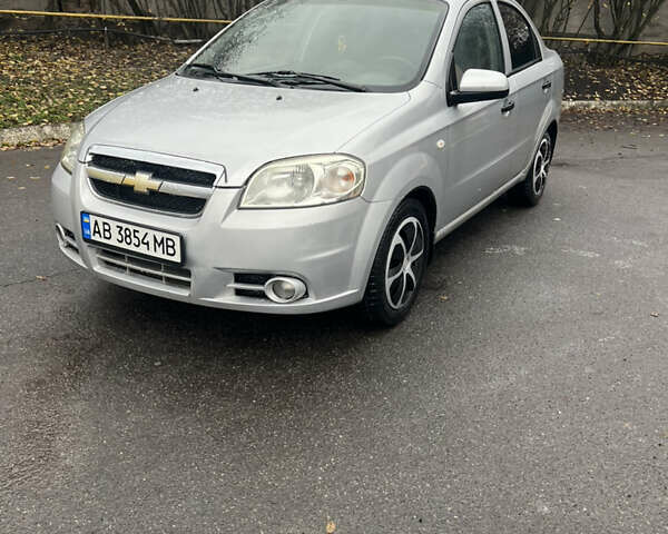 Сірий Шевроле Авео, об'ємом двигуна 1.5 л та пробігом 250 тис. км за 2999 $, фото 1 на Automoto.ua