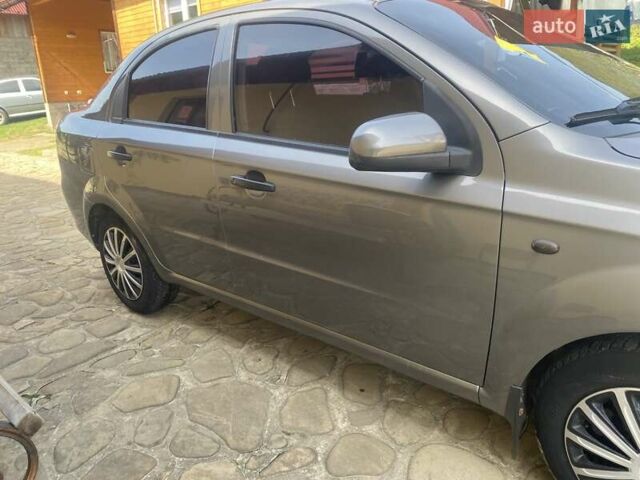 Серый Шевроле Авео, объемом двигателя 1.5 л и пробегом 104 тыс. км за 2999 $, фото 4 на Automoto.ua