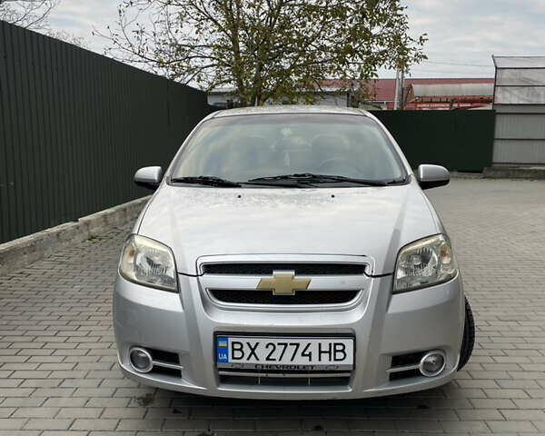 Сірий Шевроле Авео, об'ємом двигуна 1.6 л та пробігом 290 тис. км за 3900 $, фото 2 на Automoto.ua