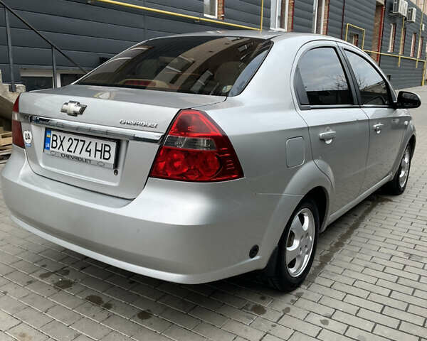 Сірий Шевроле Авео, об'ємом двигуна 1.6 л та пробігом 290 тис. км за 3900 $, фото 21 на Automoto.ua