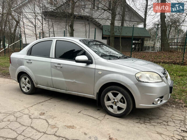 Серый Шевроле Авео, объемом двигателя 1.4 л и пробегом 170 тыс. км за 2500 $, фото 7 на Automoto.ua