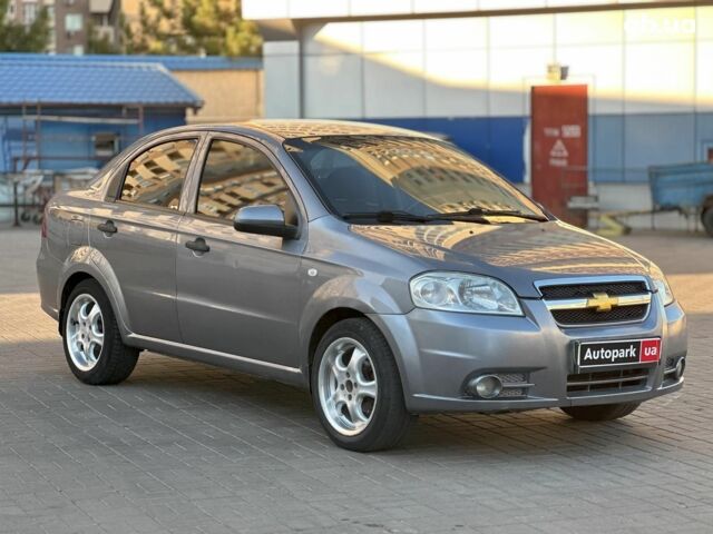 Серый Шевроле Авео, объемом двигателя 1.5 л и пробегом 137 тыс. км за 4940 $, фото 2 на Automoto.ua