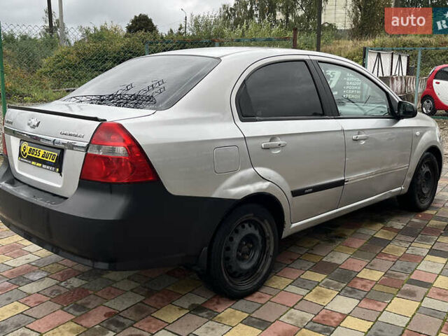 Серый Шевроле Авео, объемом двигателя 1.6 л и пробегом 185 тыс. км за 3499 $, фото 6 на Automoto.ua