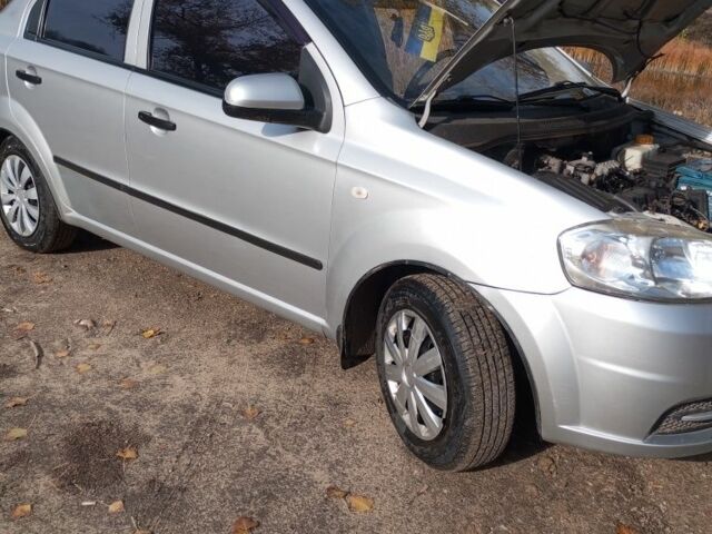 Серый Шевроле Авео, объемом двигателя 1.5 л и пробегом 18 тыс. км за 3600 $, фото 4 на Automoto.ua