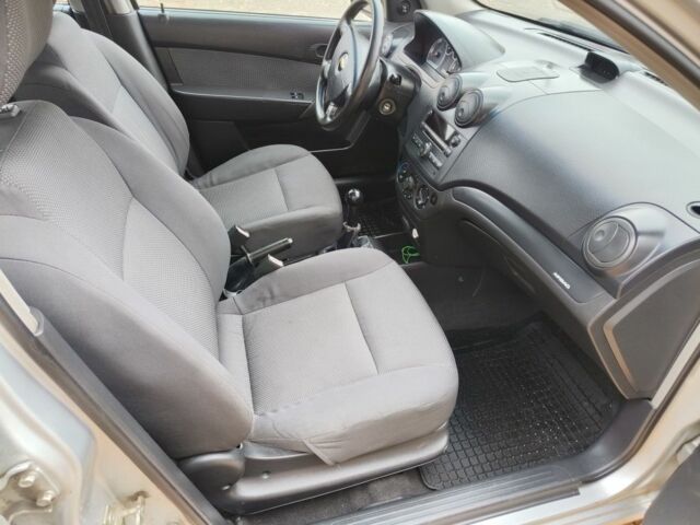 Сірий Шевроле Авео, об'ємом двигуна 1.2 л та пробігом 194 тис. км за 3850 $, фото 16 на Automoto.ua