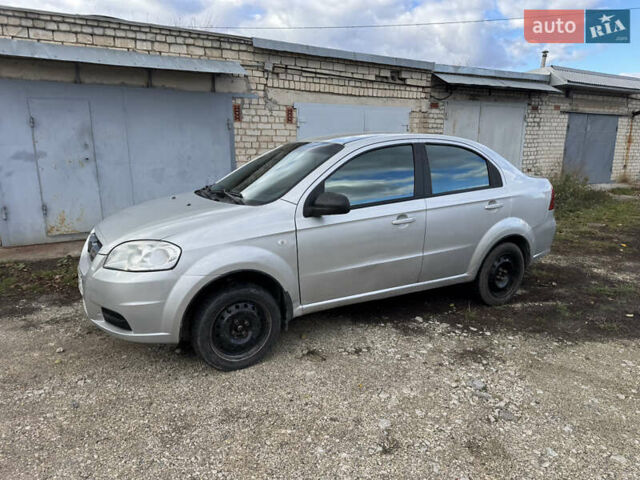 Сірий Шевроле Авео, об'ємом двигуна 1.6 л та пробігом 258 тис. км за 2599 $, фото 7 на Automoto.ua