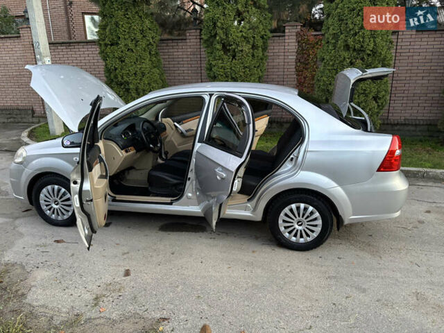 Сірий Шевроле Авео, об'ємом двигуна 1.6 л та пробігом 148 тис. км за 4550 $, фото 18 на Automoto.ua