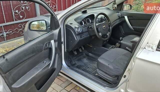 Сірий Шевроле Авео, об'ємом двигуна 1.5 л та пробігом 398 тис. км за 2850 $, фото 3 на Automoto.ua