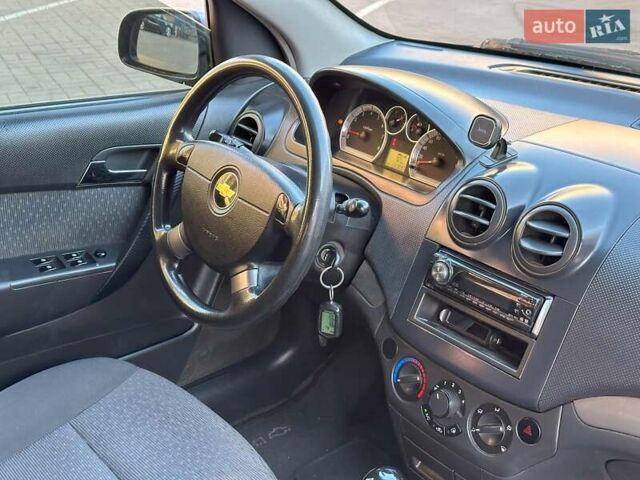 Серый Шевроле Авео, объемом двигателя 1.5 л и пробегом 137 тыс. км за 4940 $, фото 26 на Automoto.ua