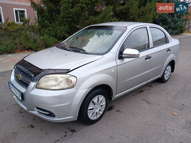 Серый Шевроле Авео, объемом двигателя 1.5 л и пробегом 125 тыс. км за 3250 $, фото 2 на Automoto.ua