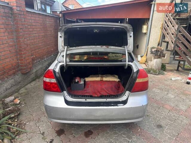 Сірий Шевроле Авео, об'ємом двигуна 1.5 л та пробігом 147 тис. км за 2700 $, фото 4 на Automoto.ua
