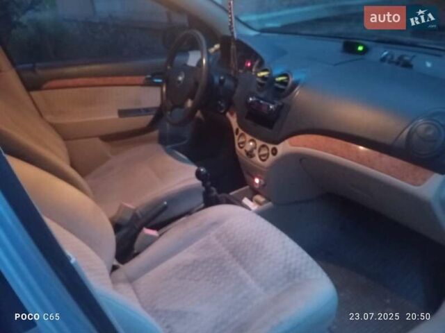 Серый Шевроле Авео, объемом двигателя 1.6 л и пробегом 250 тыс. км за 2900 $, фото 20 на Automoto.ua