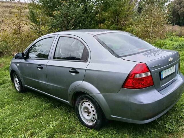 Серый Шевроле Авео, объемом двигателя 1.5 л и пробегом 150 тыс. км за 3000 $, фото 3 на Automoto.ua