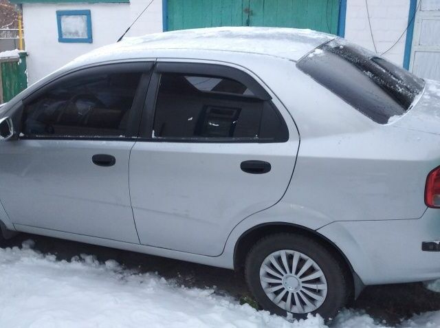 Сірий Шевроле Авео, об'ємом двигуна 1.5 л та пробігом 166 тис. км за 2300 $, фото 4 на Automoto.ua