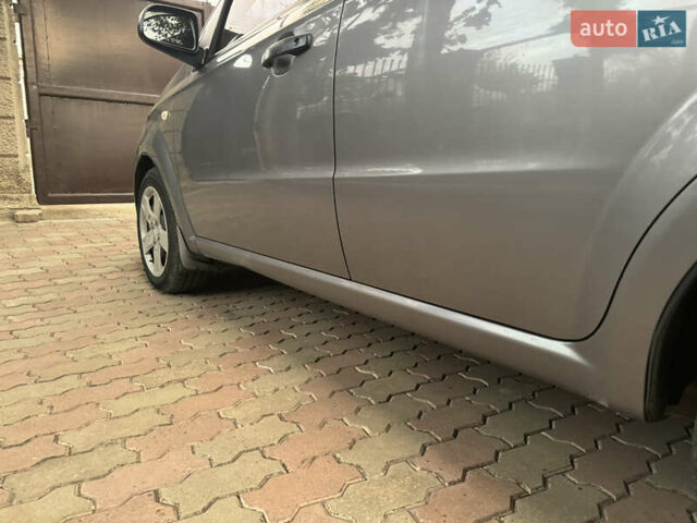 Сірий Шевроле Авео, об'ємом двигуна 1.5 л та пробігом 165 тис. км за 4800 $, фото 25 на Automoto.ua