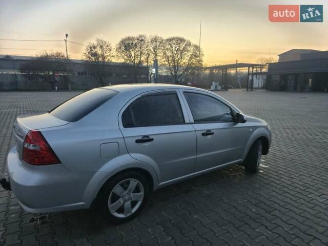 Серый Шевроле Авео, объемом двигателя 1.5 л и пробегом 164 тыс. км за 3700 $, фото 5 на Automoto.ua