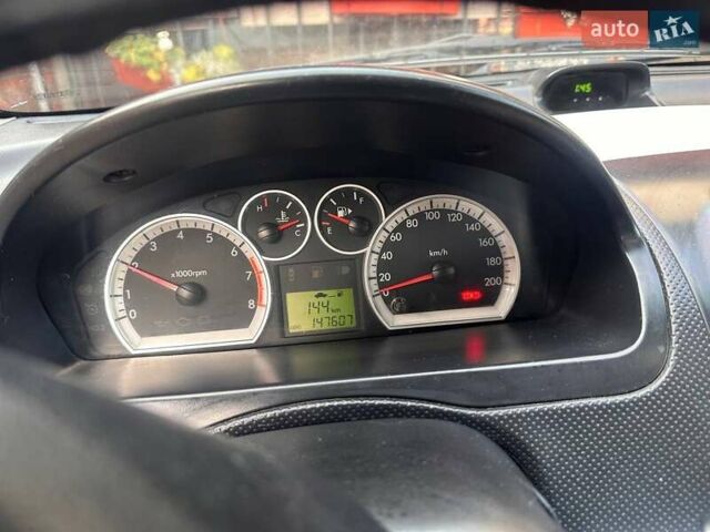 Сірий Шевроле Авео, об'ємом двигуна 1.5 л та пробігом 147 тис. км за 2700 $, фото 7 на Automoto.ua