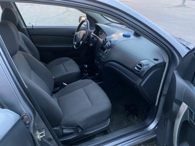 Серый Шевроле Авео, объемом двигателя 1.5 л и пробегом 236 тыс. км за 2900 $, фото 8 на Automoto.ua