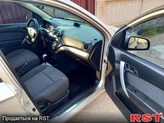 Серый Шевроле Авео, объемом двигателя 1.5 л и пробегом 247 тыс. км за 5000 $, фото 10 на Automoto.ua
