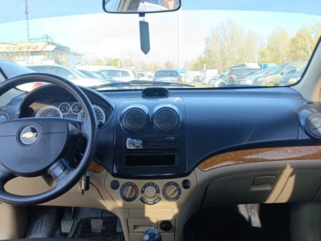 Серый Шевроле Авео, объемом двигателя 1.6 л и пробегом 182 тыс. км за 3600 $, фото 1 на Automoto.ua